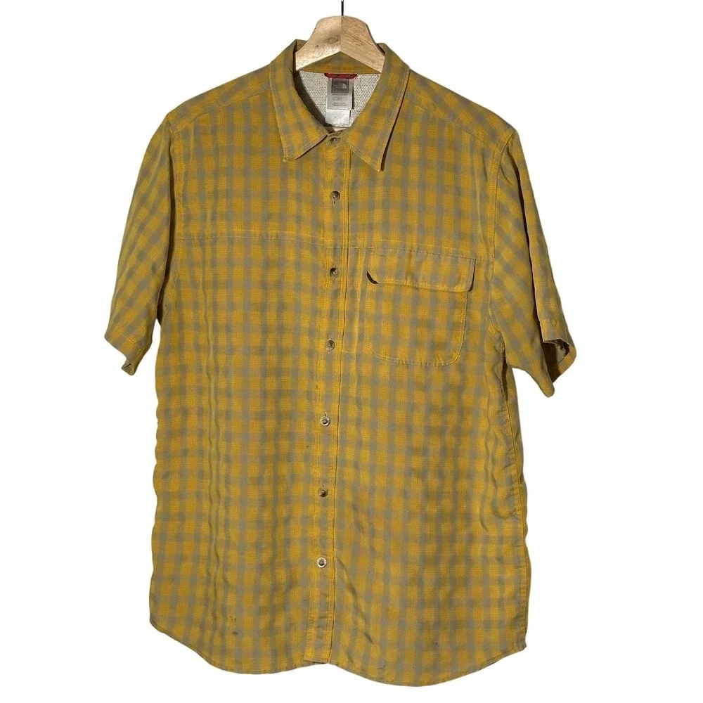 The North Face Mens Plaid Short Sleeve Button‎ Up Shirt Size Medium